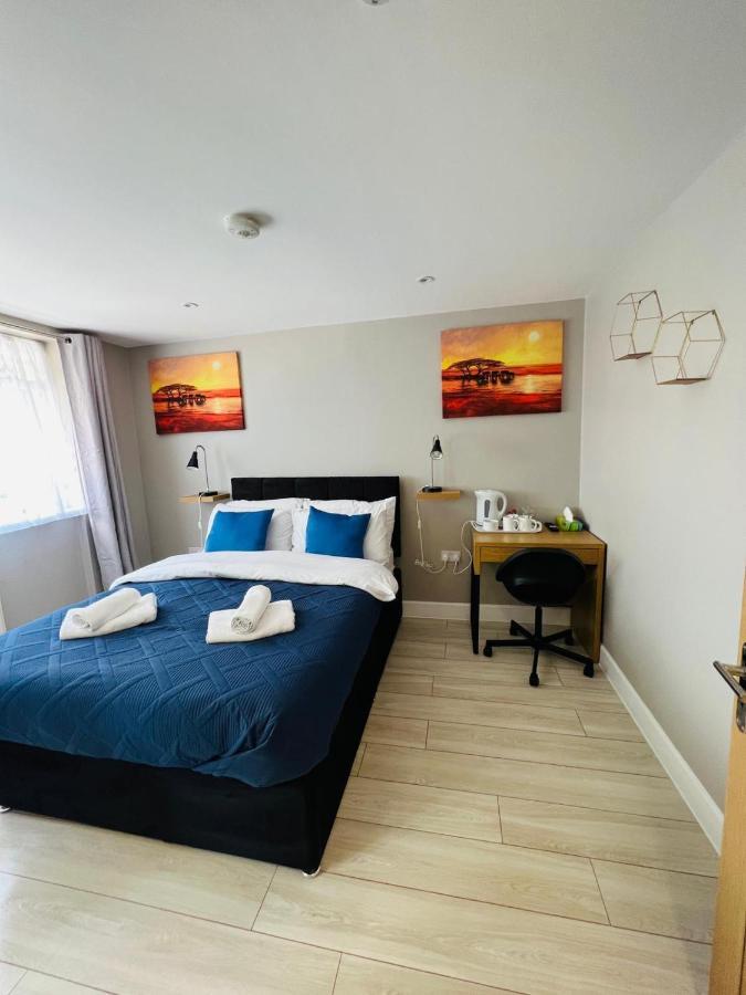Indigo Suites เอนฟิลด์ ภายนอก รูปภาพ